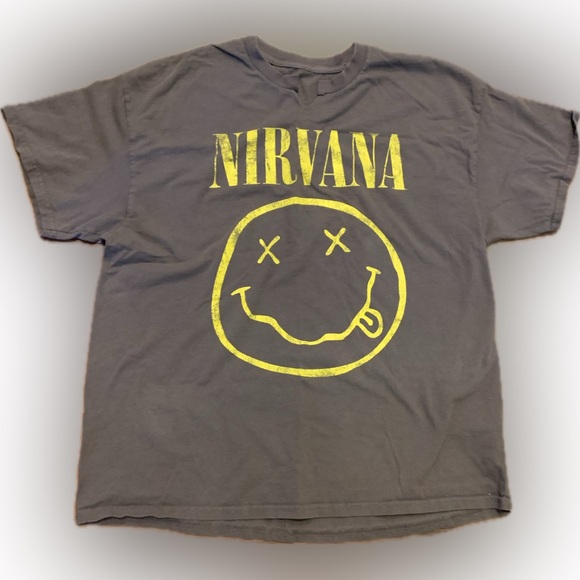 NIRVANA Gray T-shirt Smiley Face Vintage Style Grunge Size XL Band Shirt - Picture 2 of 5